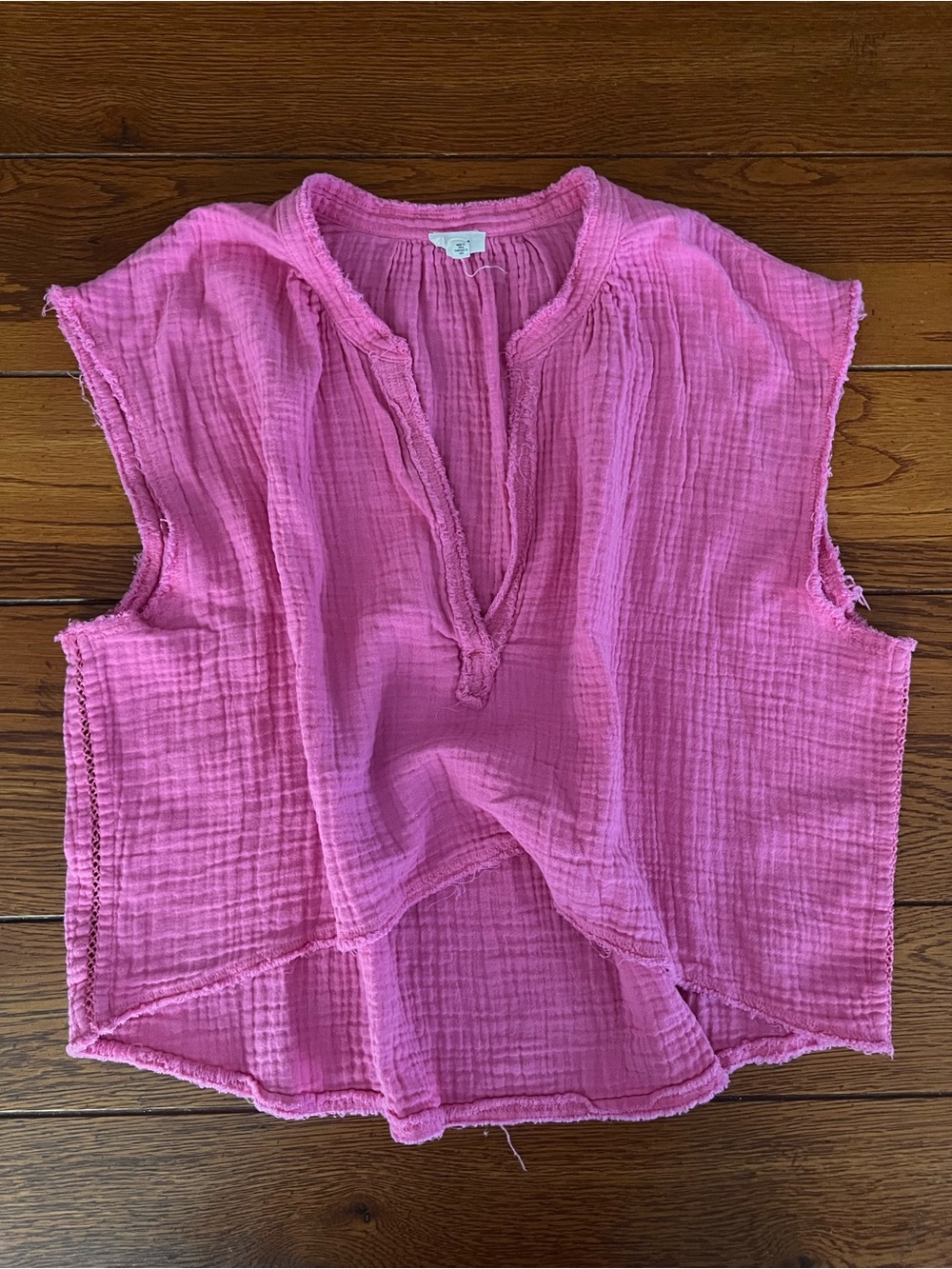 Aerie - Gauze V-Neck Cropped Tank - Fuchsia